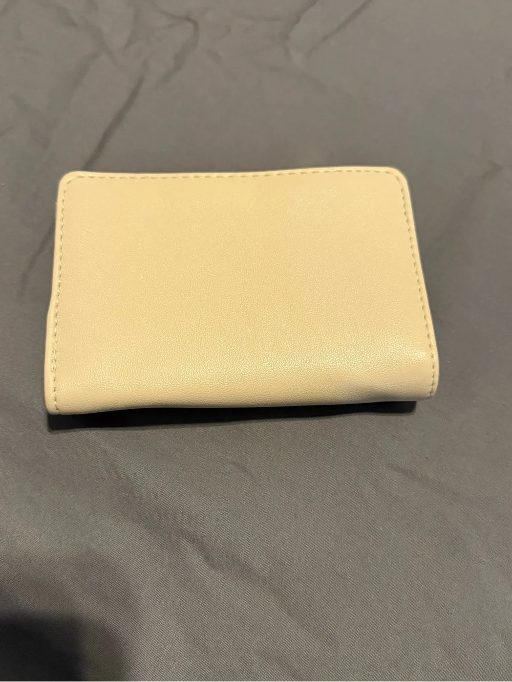 Compact Faux Leather Trifold Cream Card Holder Wallet - Sleek Everyday Organizer